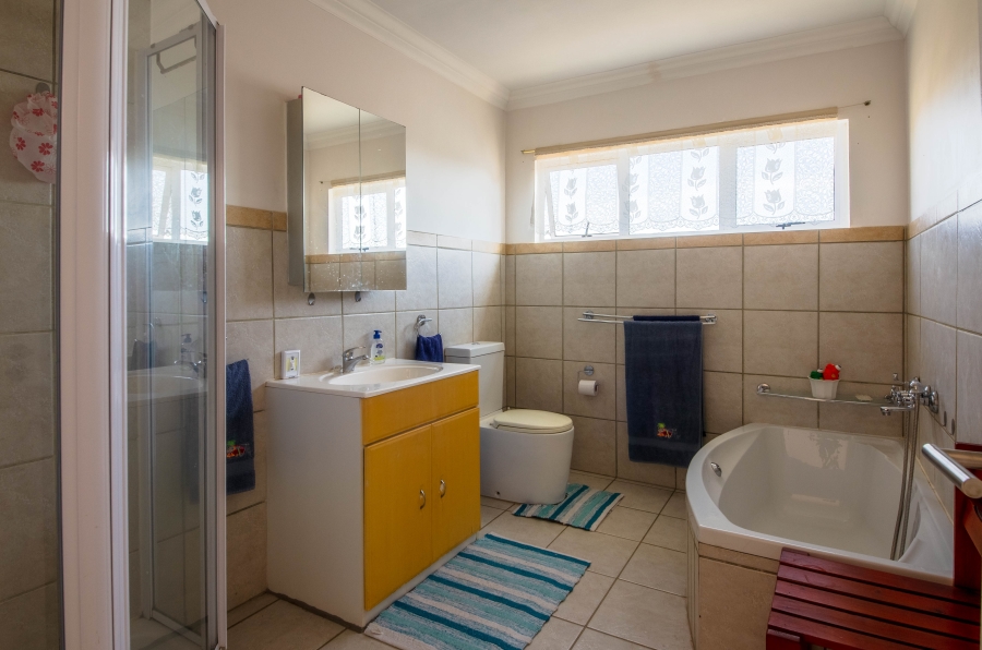 3 Bedroom Property for Sale in Pringle Bay Western Cape